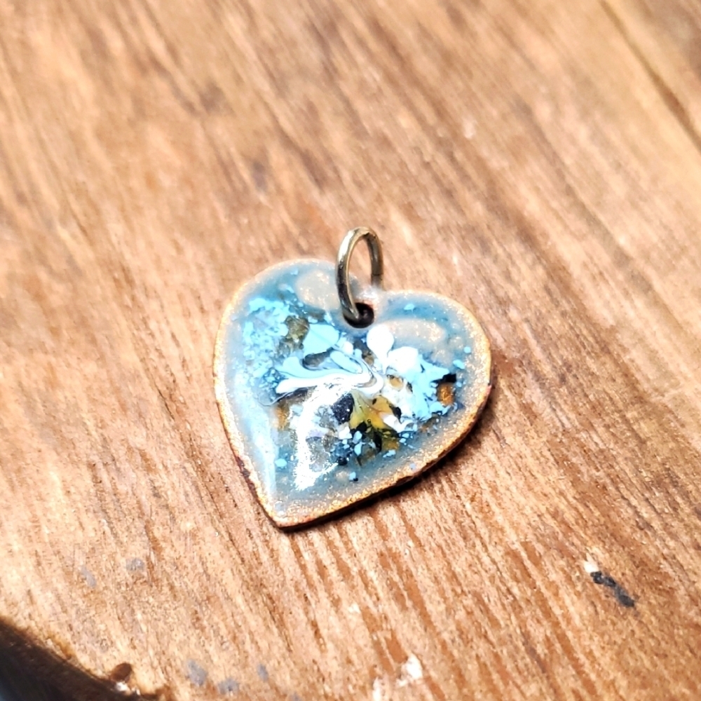 P277 Stunning Color Melt Floral‎ Heart Pendant Something Blue